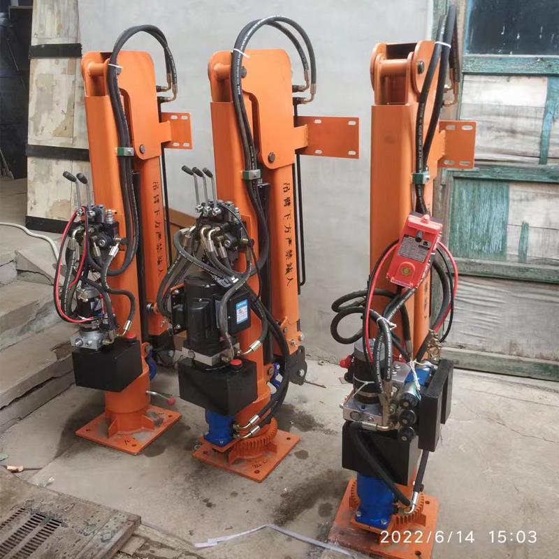 义县重汽蓝牌随车吊 3.2吨 国六动力强 液压驱动 农用自卸起重机